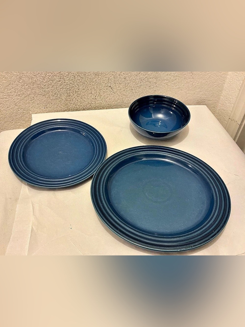 Le Creuset Vancouver Dinner salad Plate and Cereal Bowl Blue Set